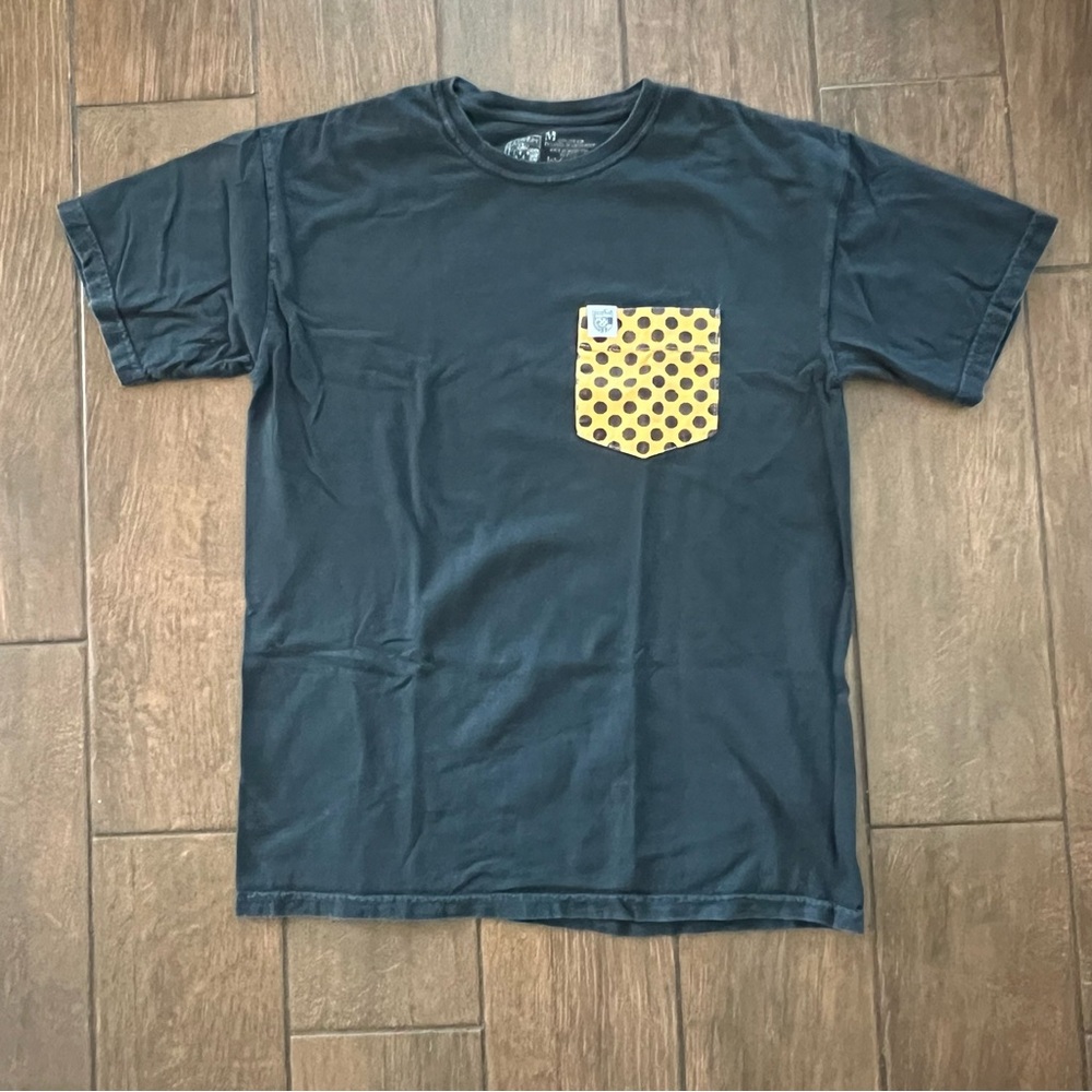 Frocket T Shirt 100% Cotton Black with Polka Dot Pocket size Medium